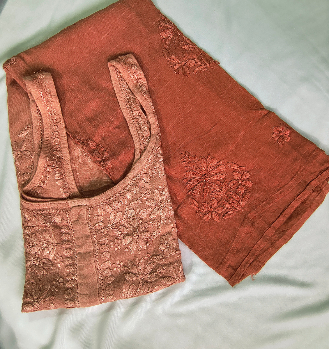 Linen Chikankari sleeveless Women's Long Kurta